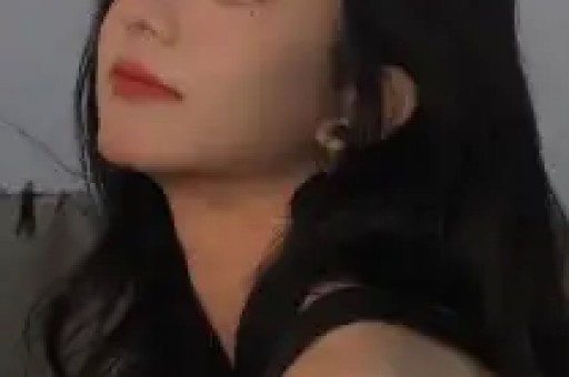 原来她早已结婚丈夫是国家一级演员如今定居上海被家人宠成宝