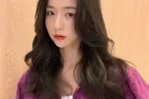 “假洋牌”售后无门带货女演员张静初面临47人集体诉讼