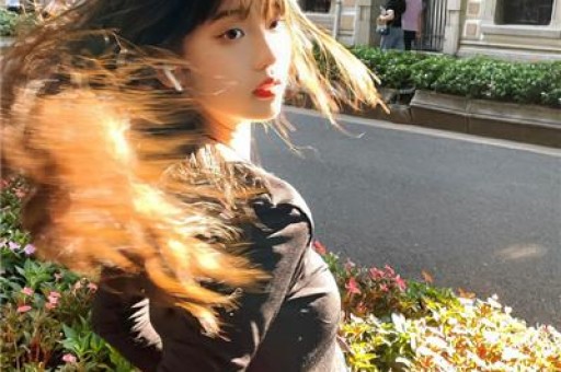 娱乐圈大瓜连连！黄子韬违规停车被罚迪丽热巴新片惊喜亮相