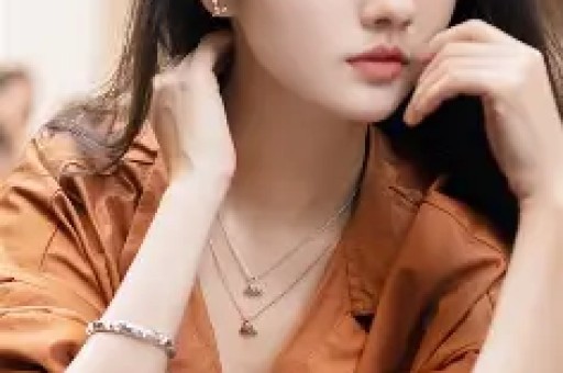 1天4个瓜！国外生子、女星恋情曝光、自曝怀双胎迪丽热巴最意外