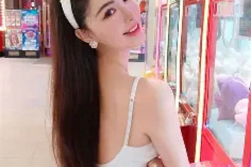 39岁范冰冰参加婚礼被曝光！素面朝天无明星架子网友：挺白挺胖